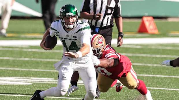 Sam Darnold avoids 49ers sack